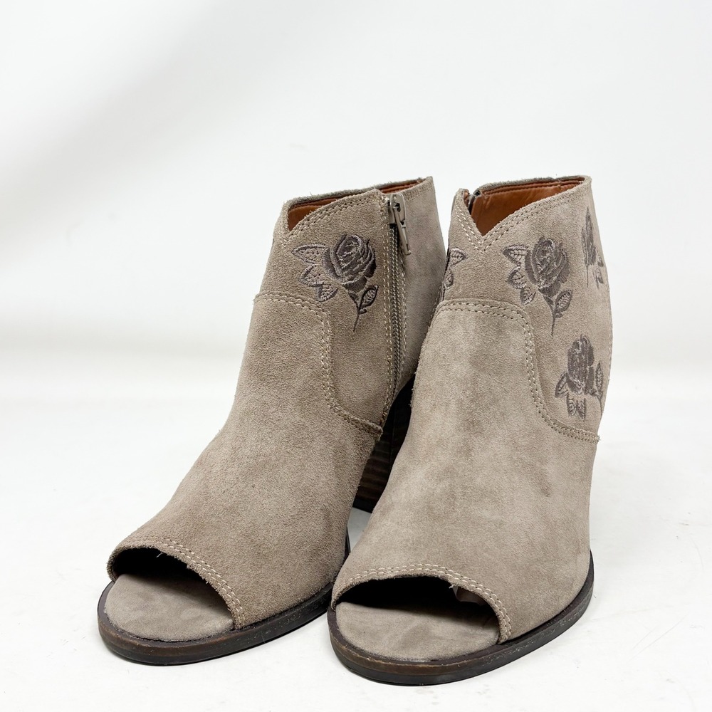 Lucky Brand Listana Taupe Suede‎ Embroidered Rose Peep Toe Booties Womens 8M/38